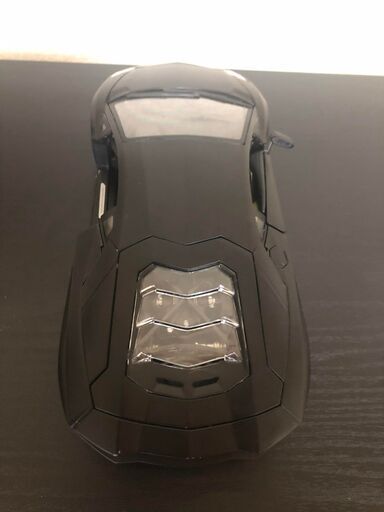 激レア1/18ランボルギーニ アヴェンタドールLP700-4