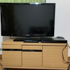 テレビ、テレビ台、DVDプレイヤー 3セット