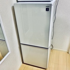 中古 137L ガラスドア 2ドア冷蔵庫 シャープ SJ-GD1...