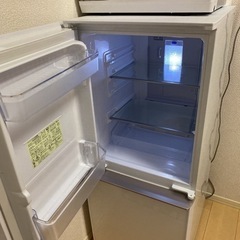 中古 137L ガラスドア 2ドア冷蔵庫 シャープ SJ-GD14D-W 2018年製 つけかえどっちもドア ホワイト 一人暮らし 単身用 おまかせセレクトの画像
