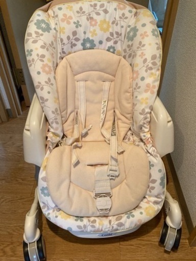 ⭐️コンビ⭐️ハイローチェア　ネムリラAUTO SWING