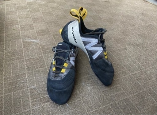 新モデル シャーマンレース　イボルブ　US(M)9.5 UK8.5 EU42.5