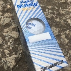 新品Newing他25個ゴルフボールセットの画像