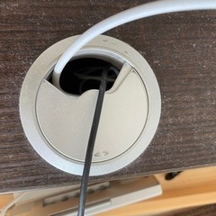 仕事用デスク　引き出し付き　の画像