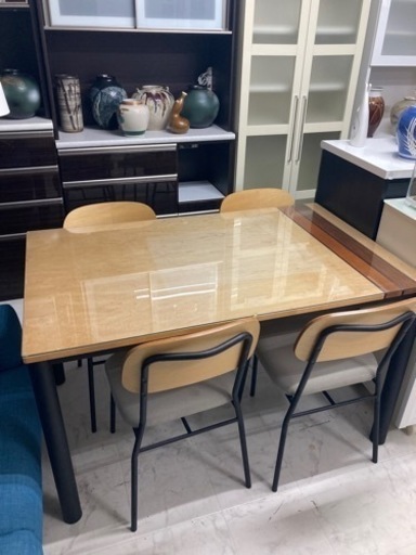 ★【中古品】ガラス板 ダイニングテーブル 椅子付き テーブル ダイニング ファミリーテーブル 約130cm×80㎝×73㎝