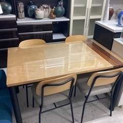 ★【中古品】ガラス板 ダイニングテーブル 椅子付き テーブル ダイニング ファミリーテーブル 約130cm×80㎝×73㎝