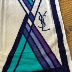【未使用】YVES SAINT  LAURENT スポーツタオルの画像