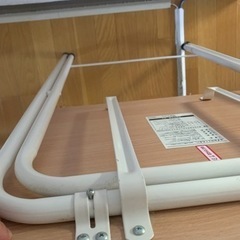 折りたたみ机の画像