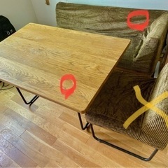 ダイニングテーブル、ソファー の画像