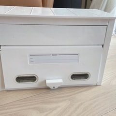 郵便ポストの画像