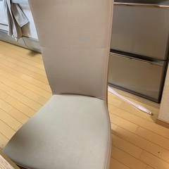 ダイニングチェア4脚の画像