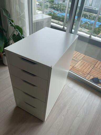 IKEA アレクス