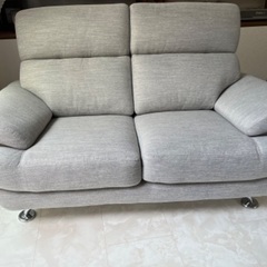 2人掛けソファー　ニトリの画像