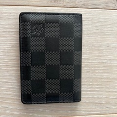 売り切れました　ルイヴィトン　カードケース　used