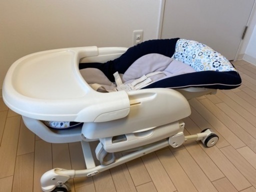 下げました！早いもの勝ち　洗濯済み　コンビ　手動ハイローチェア　美品