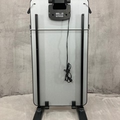 【値下げしました】ズボンプレッサー　東芝　TOSHIBA  シワ　HIP-T36-S スタンド型　シルバー　除菌プレス　プレスシート　オートオフ機能の画像