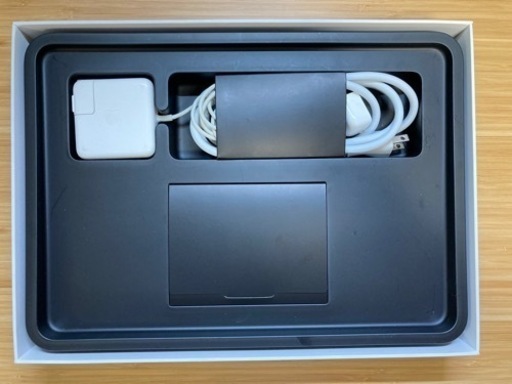 【美品】MacBook Air 13インチ 256GB