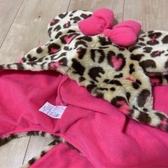 ミニーちゃん ヒョウ柄 フード付きマフラーの画像