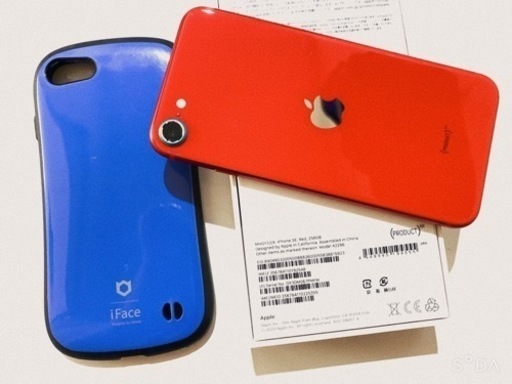 美品?iPhone SE 第2世代 (SE2) レッド 256GB SIMフリー
