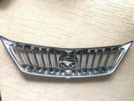 トヨタ純正 ハリアー フロントグリル エンブレム Harrier フロントグリル 純正品 エンブレム付き