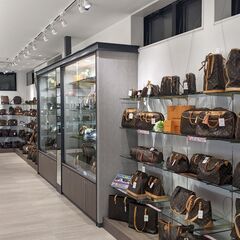 明姫幹線沿いに大型リサイクルショップがオープン！高額ブランド物多数！販売や買取り、質預かりも！ - リサイクルショップ