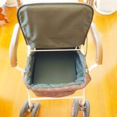 シルバーカー　美品　茶系柄物　しっかりタイプ