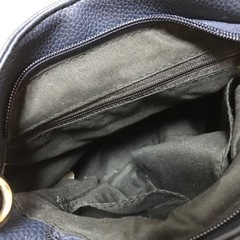 小さめリュックにもなるショルダーバッグの画像