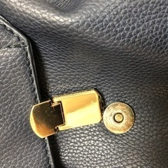 小さめリュックにもなるショルダーバッグの画像