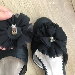 アクシーズ　フリルパンプスの画像
