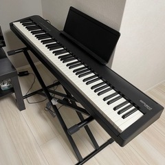 【美品/5万円値引き/専用バック、ペダル付き】Roland ローランド 電子ピアノ/ 88鍵盤 FP-30X