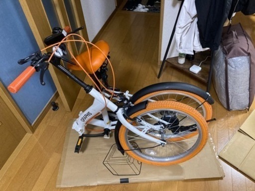 【価格変更しました】折りたたみ自転車　6段変速　ライト付き