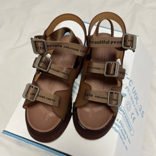 beautiful people×UNITEDTOKYO コラボサンダル