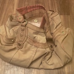 Off the wall バッグ 合皮剥がしてます バッグ作成の材料としていかがでしょうか?の画像