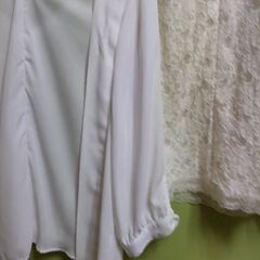 【最終価格✨2点】タグ付ブラウス、未使用レーススカートの画像