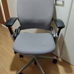 【配送OK】リープチェア Leap V2 Steelcase(スチールケース)社製プラチナフレーム