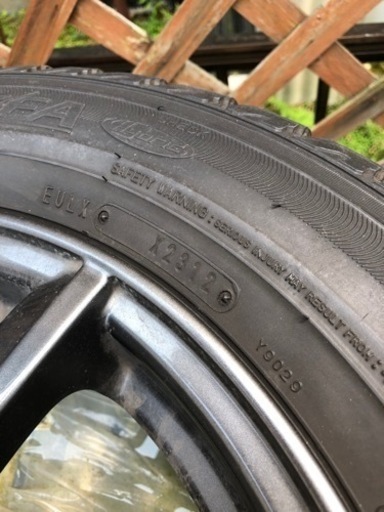 185/65R15 スタッドレスタイヤ付き アルミホイール 4本