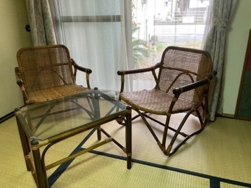 籐の椅子とテーブルセット、お値段変更しました！