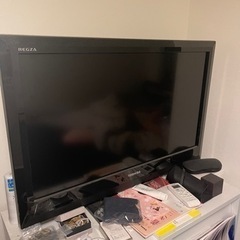 REGZA レグザ　32型の画像