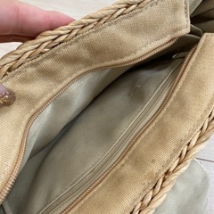 夏のクラッチバッグの画像