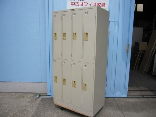 8人用ロッカー　ニューグレー　鍵あり　側面少しへこみあり