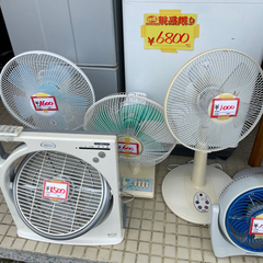 扇風機❗️これからの時期に❗️各種取り揃えております❗️500〜1500円でお買い得❗️の画像