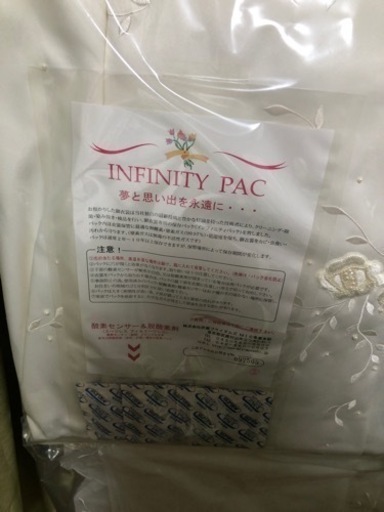 ウエディングドレス