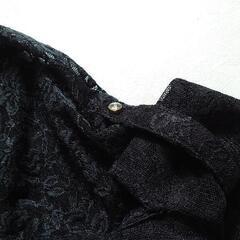 レース生地のジャケットの画像