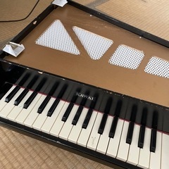 カワイ　子供用ピアノ　上蓋なし　音は全て出ます