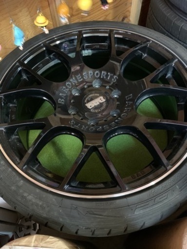 ハイエース6穴アルミホイール