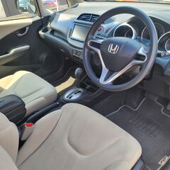 【自社ローン可能☆】月々分割出来ます！ホンダ フィットの画像