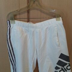 アディダス　adidas ショートパンツ　Lサイズ