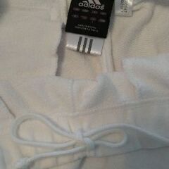 アディダス　adidas ショートパンツ　Lサイズの画像