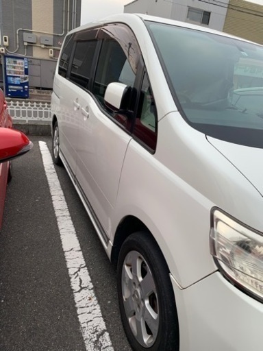 日産のSerena 売ります