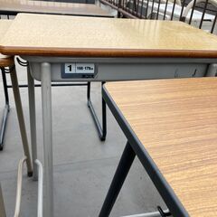 学校机・椅子セットの画像